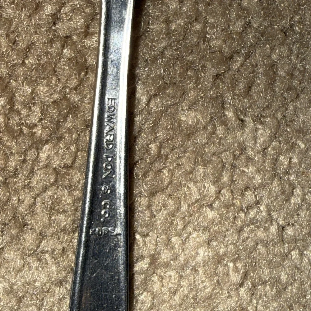 Edward Don & CO. Bali , Stainless Korea - 7  1/2